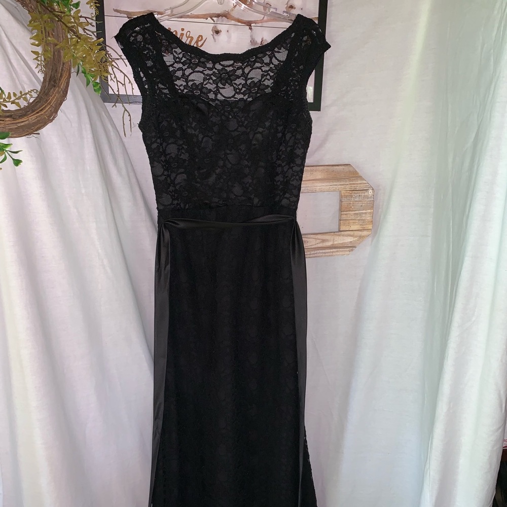 Stunning black gown